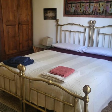 La Casa Di Lucia: Grande Appartamento Con Balcone Brescia Eksteriør billede